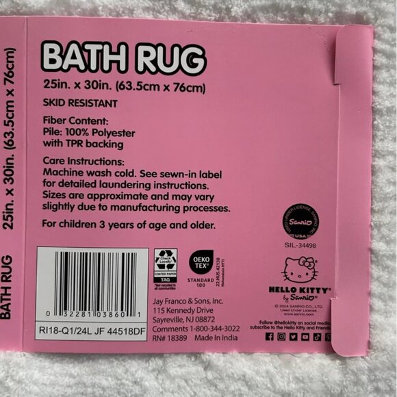 NWT Hello Kitty Bath Mat Rug White Fluffy Rug - Picture 7 of 9